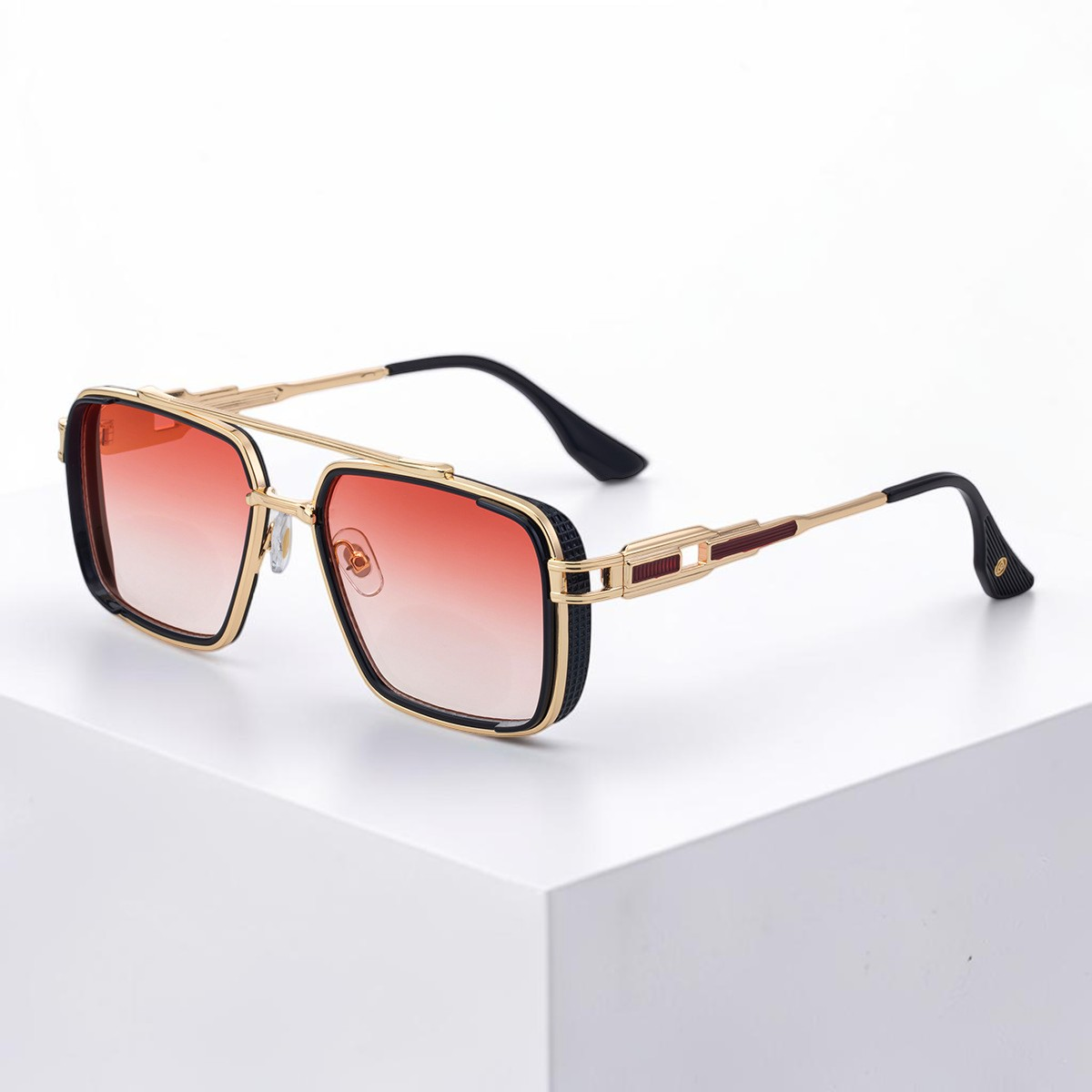Vaughn's Square Aviator
