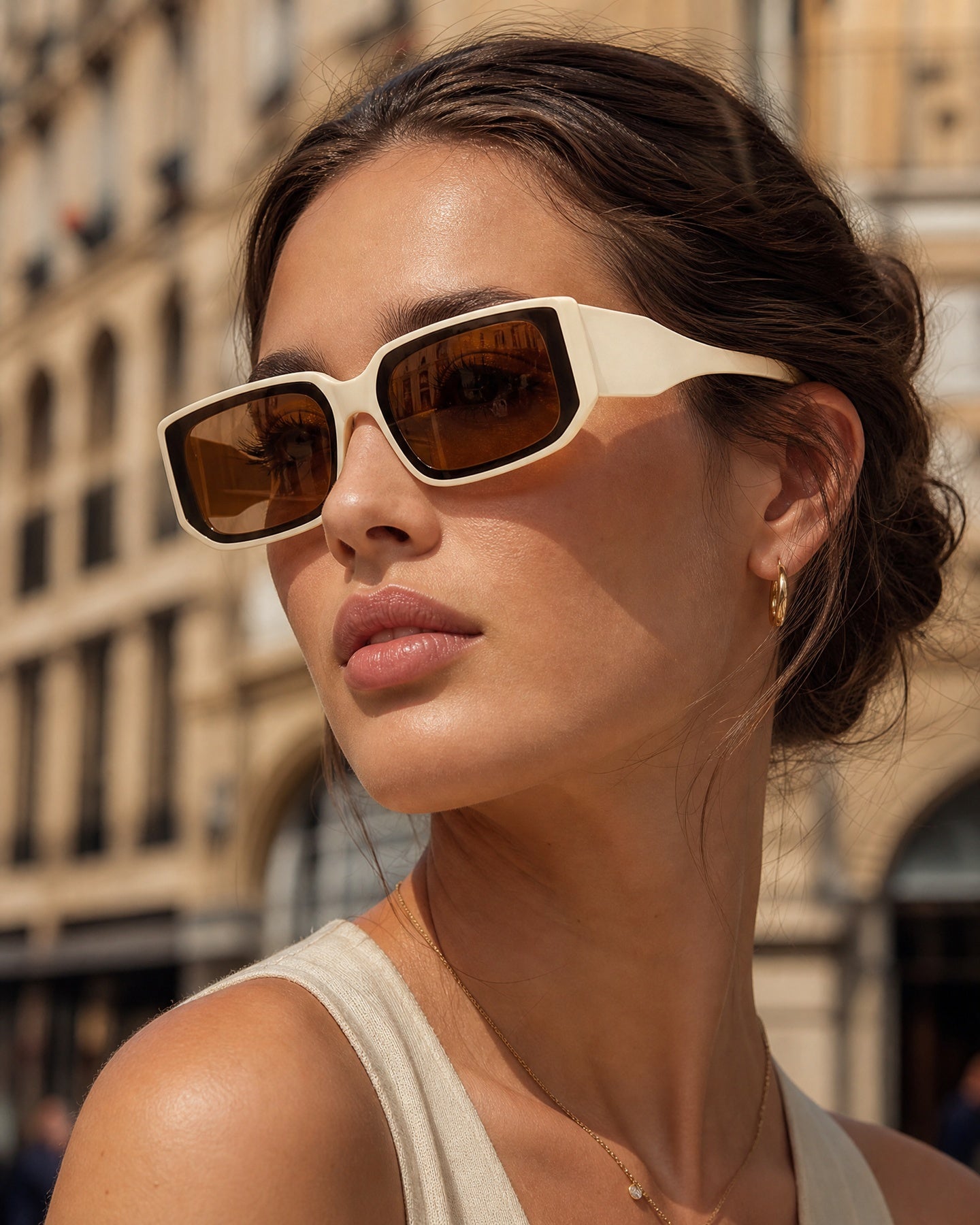 Valeria Square Shades