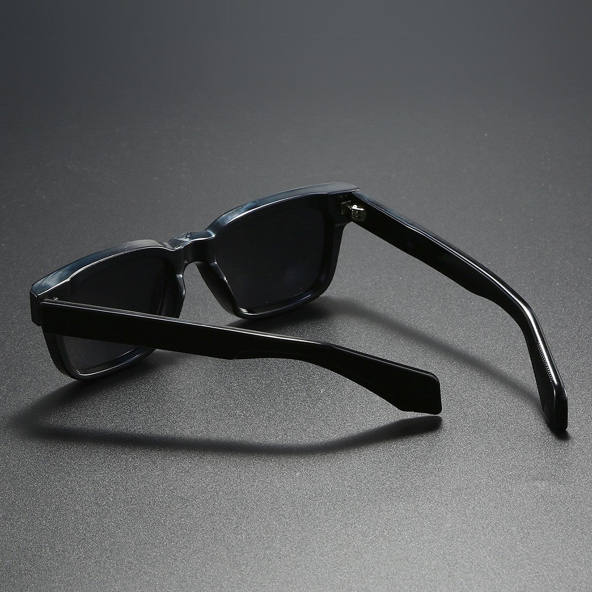 Veyron Square Sunglasses